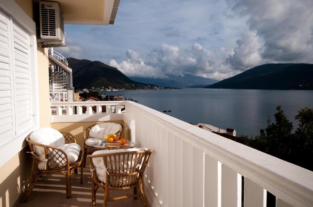 Villa Tenzera Herceg Novi Room photo